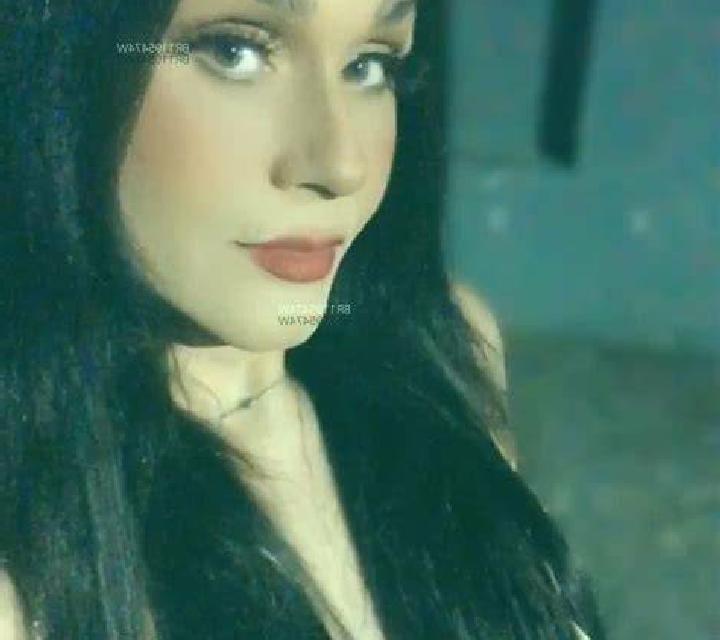 Abril Chonchi escort