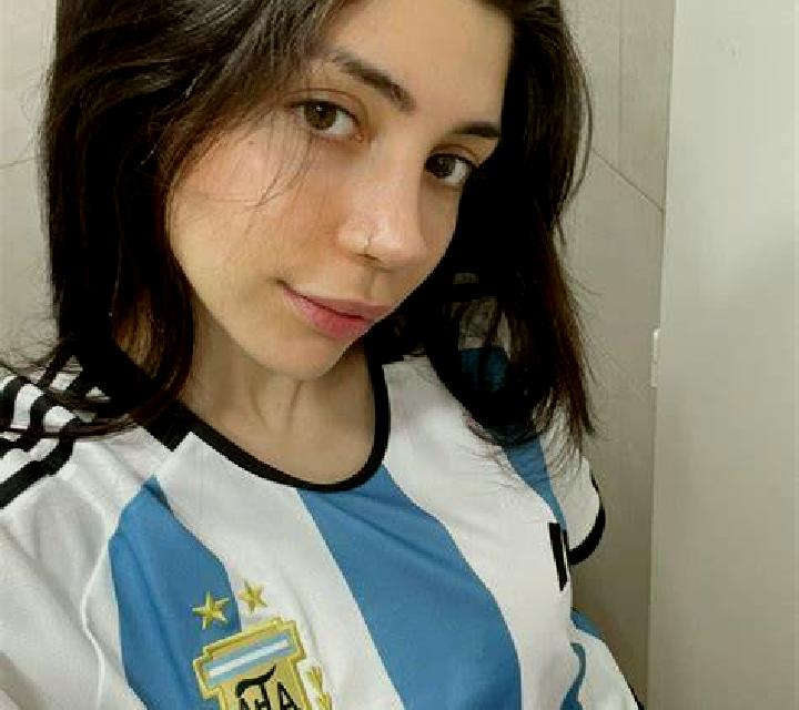 Antonella Pelarco escort