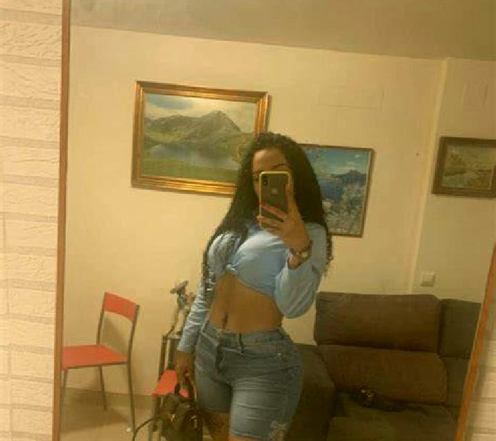 Carolina Hualane escort
