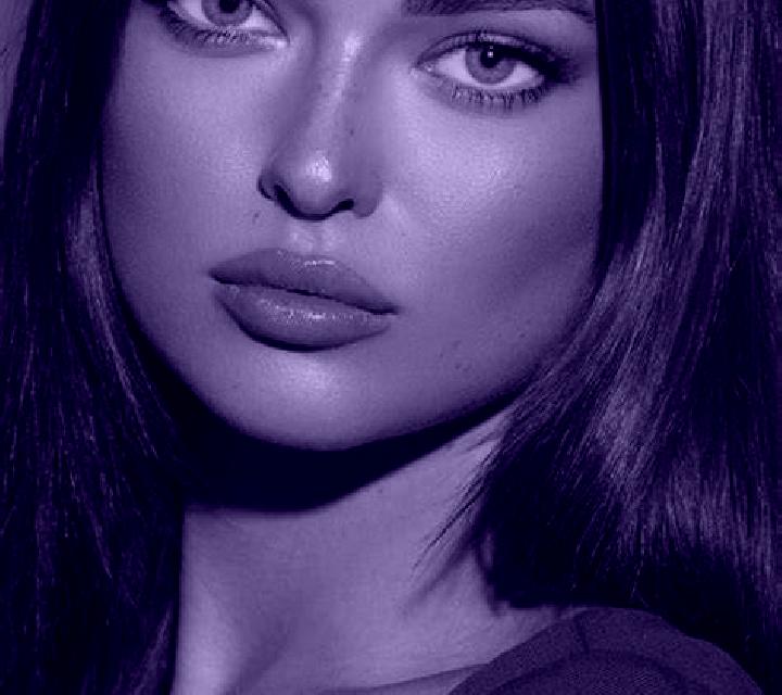 Diana Dalcahue escort
