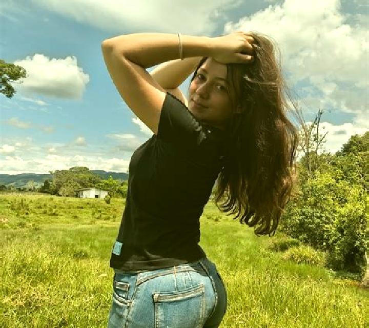 Isabela 2 Laja escort