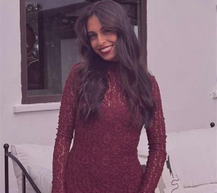 Karis 2 Donihue escort