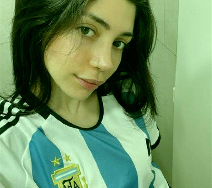 Luna 2 Labranza escort