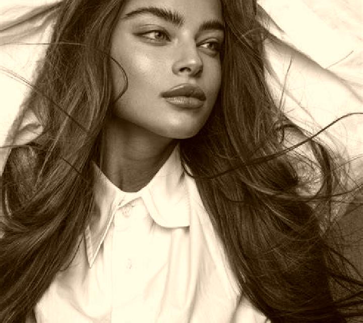 Macarena Chepica escort