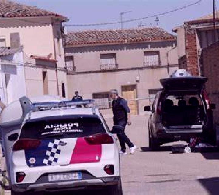 Manuela Curanilahue escort