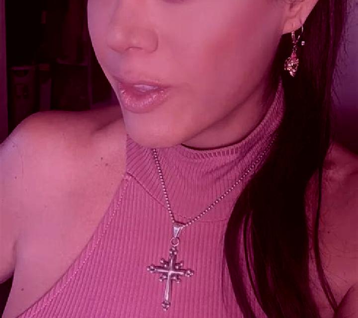 Natalia Pirque escort