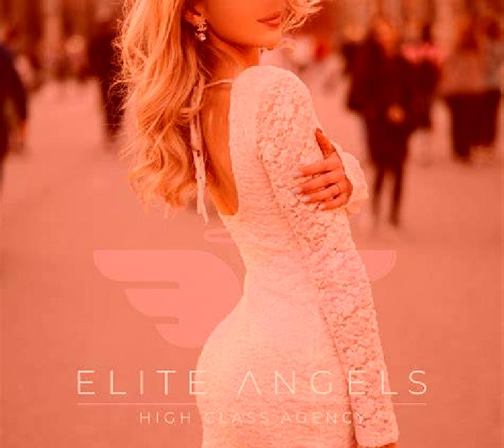 Vicenta Punitaqui escort