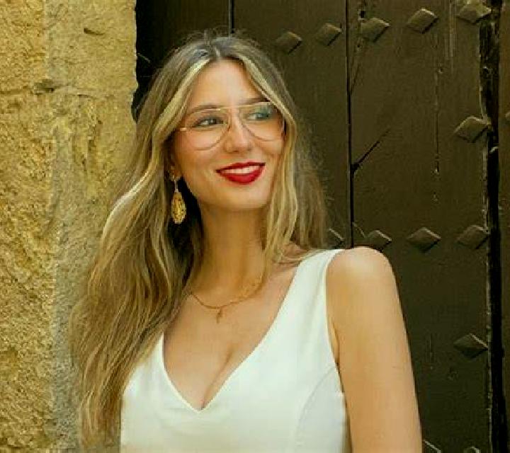 Ximena 2 Angol escort